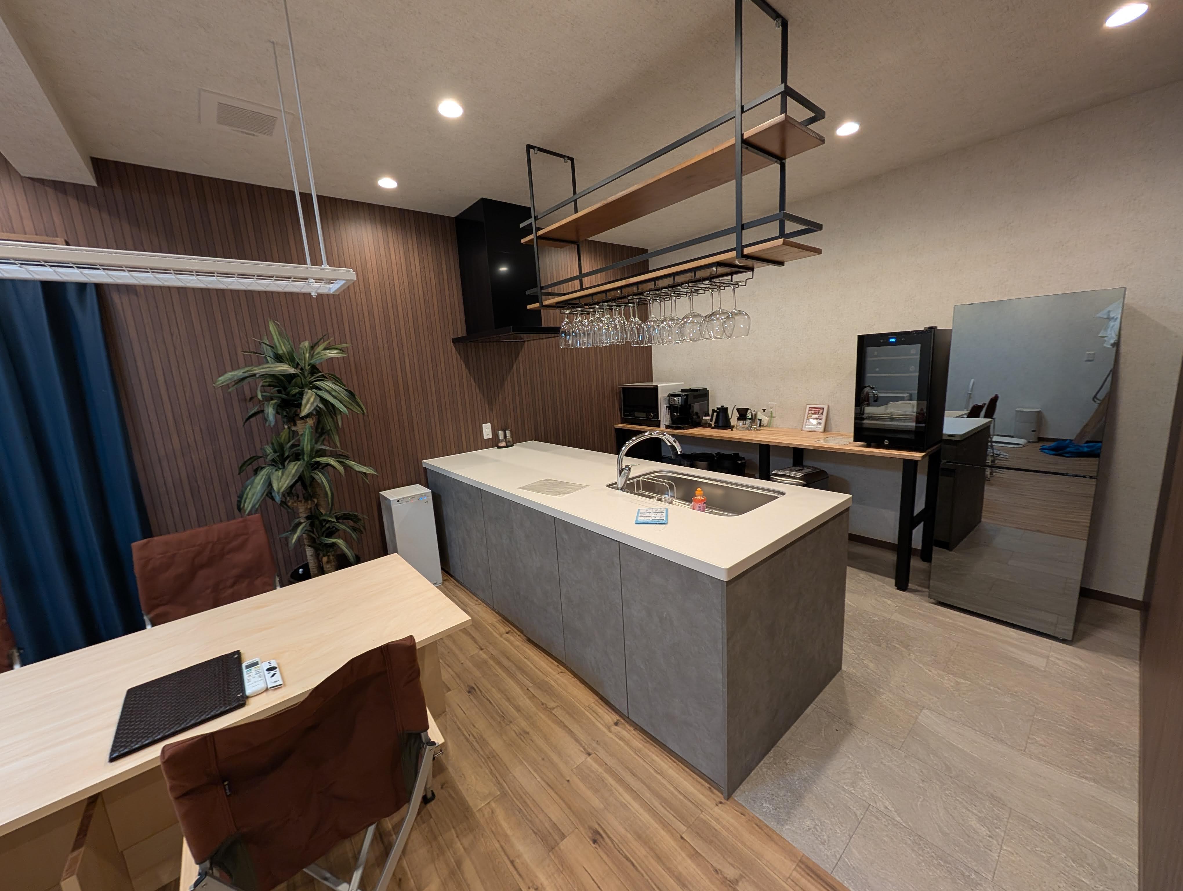 【愛犬可】ダイニングヴィラ（薪テントサウナ・BBQ機材付き）