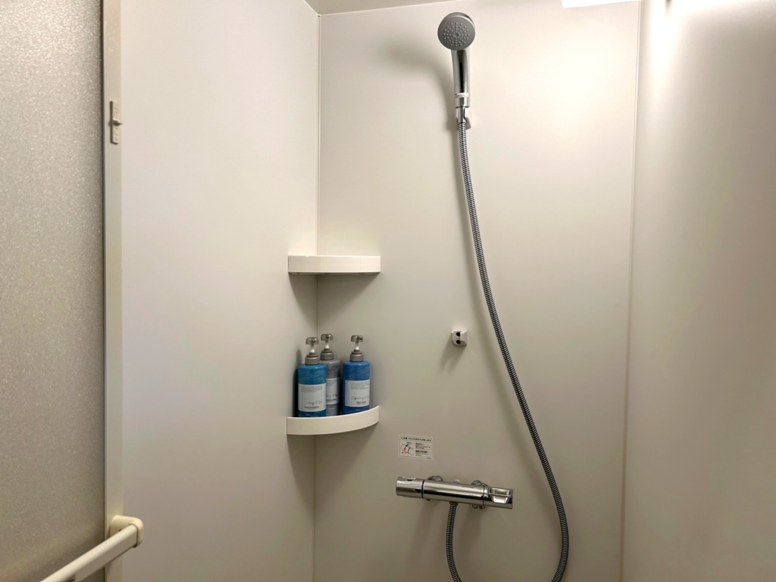 グランピングトレーラーハウス　一例