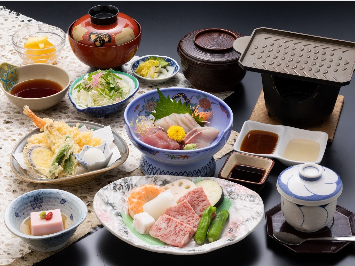 【夕食少量プラン】　黒毛和牛＆海鮮陶板焼き御膳　美味しい料理を少しづつ、ちょっと優雅な御膳　