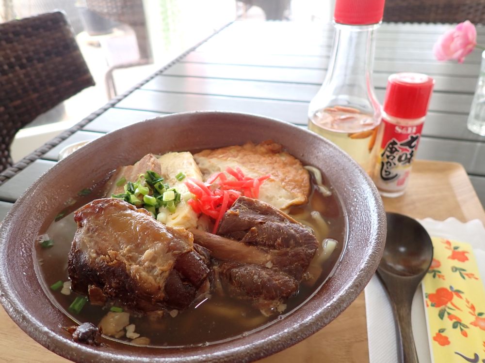 一番人気の限定沖縄そば