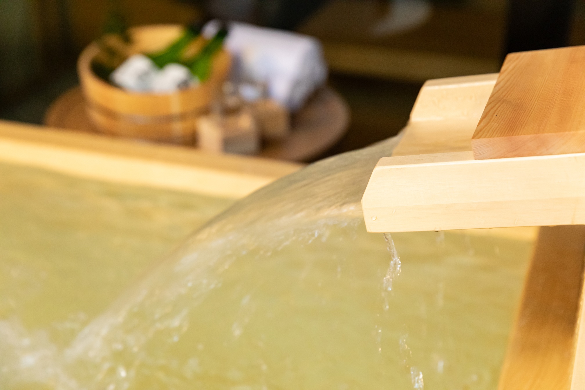 檜風呂（露天風呂）