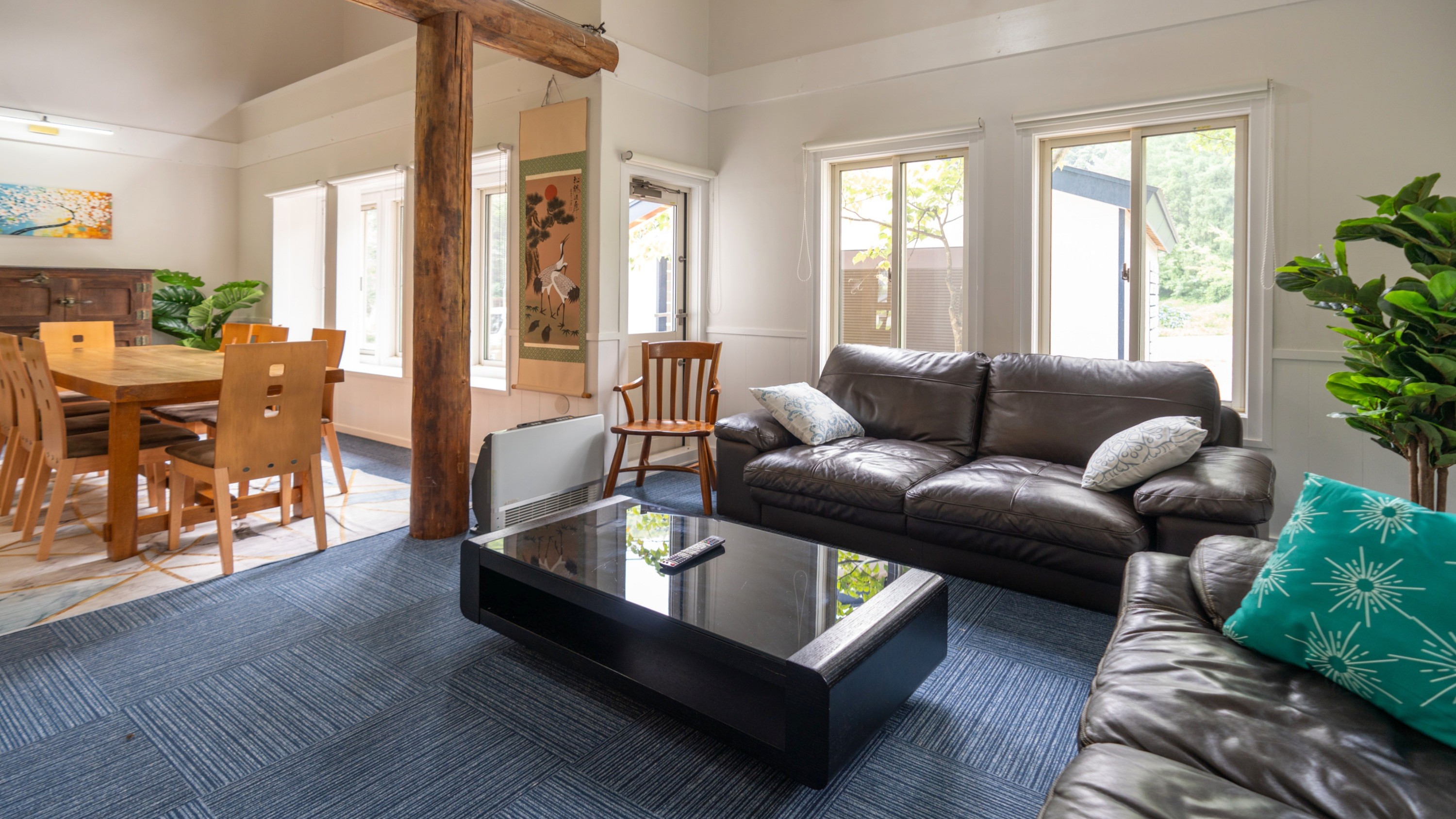 リビングルーム＆ダイニング