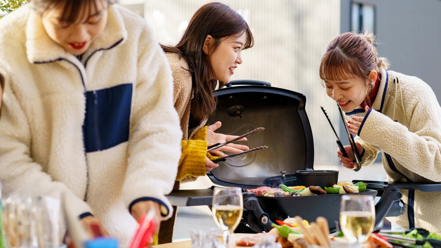 【BBQ】 肉や野菜の焼けてくる香りが食欲をそそります♪