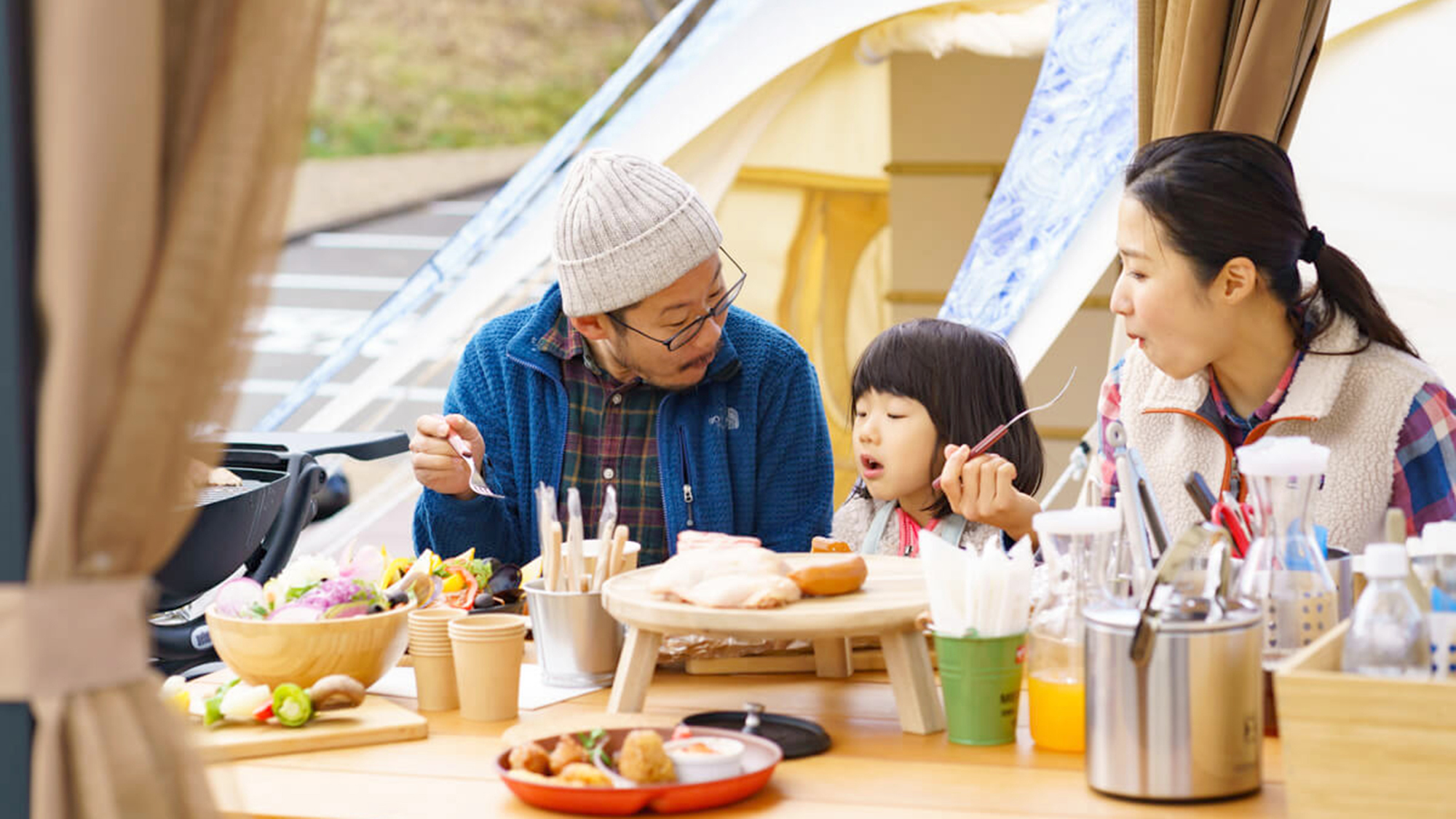 みんなで焼いたBBQは、とっても美味しいね♪焼きたてをハフハフ食べるのが楽しい秋冬のBBQ