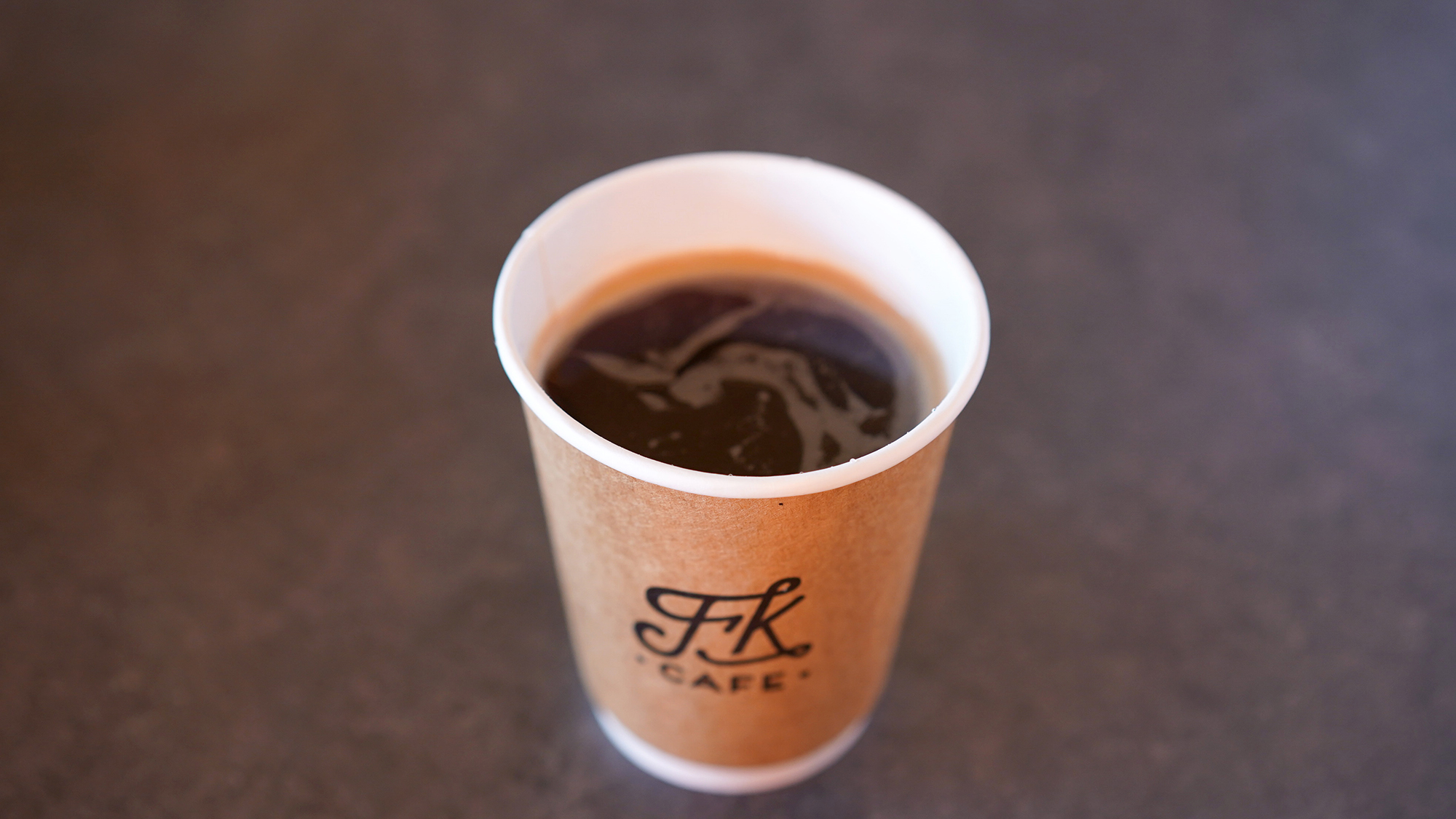 【宿泊特典】 寿ノ湯ご利用中は、バリスタマシーンの本格コーヒーが何杯でも無料！