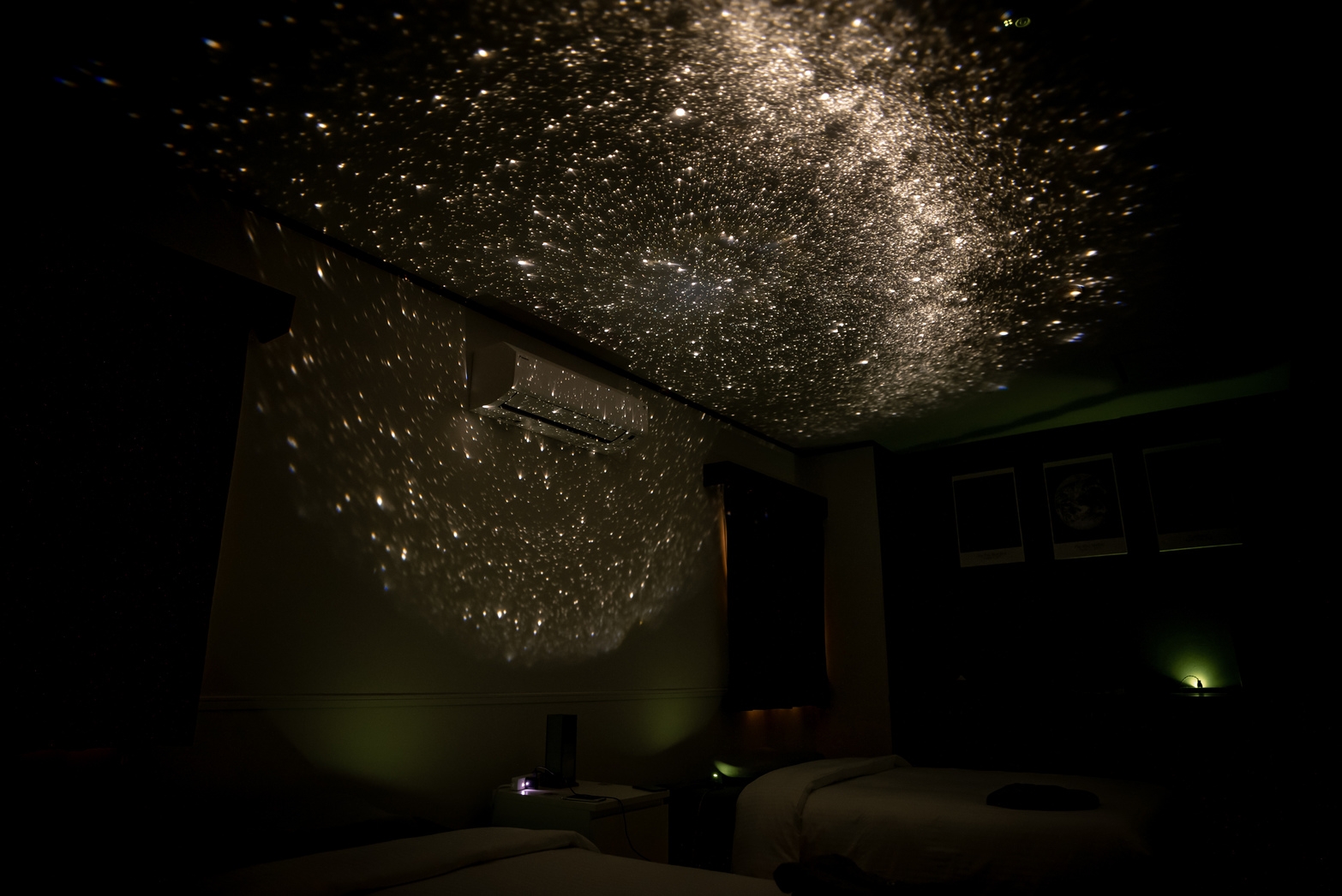 【プレミアムステイ｜素泊まり】サウナ、プラネタリウム、キッチン完備　グループに最適