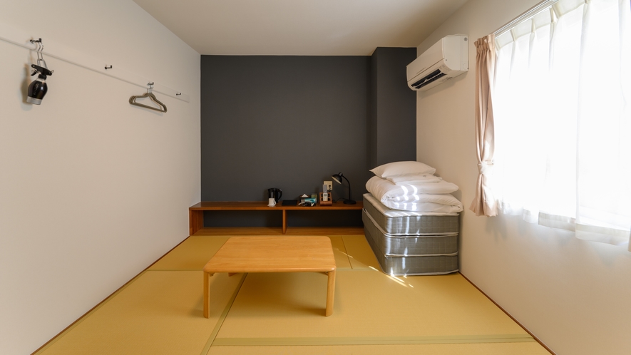 和室ツイン／畳敷きにマットレスベッドをご用意した、懐かしい雰囲気のお部屋です。（客室一例）