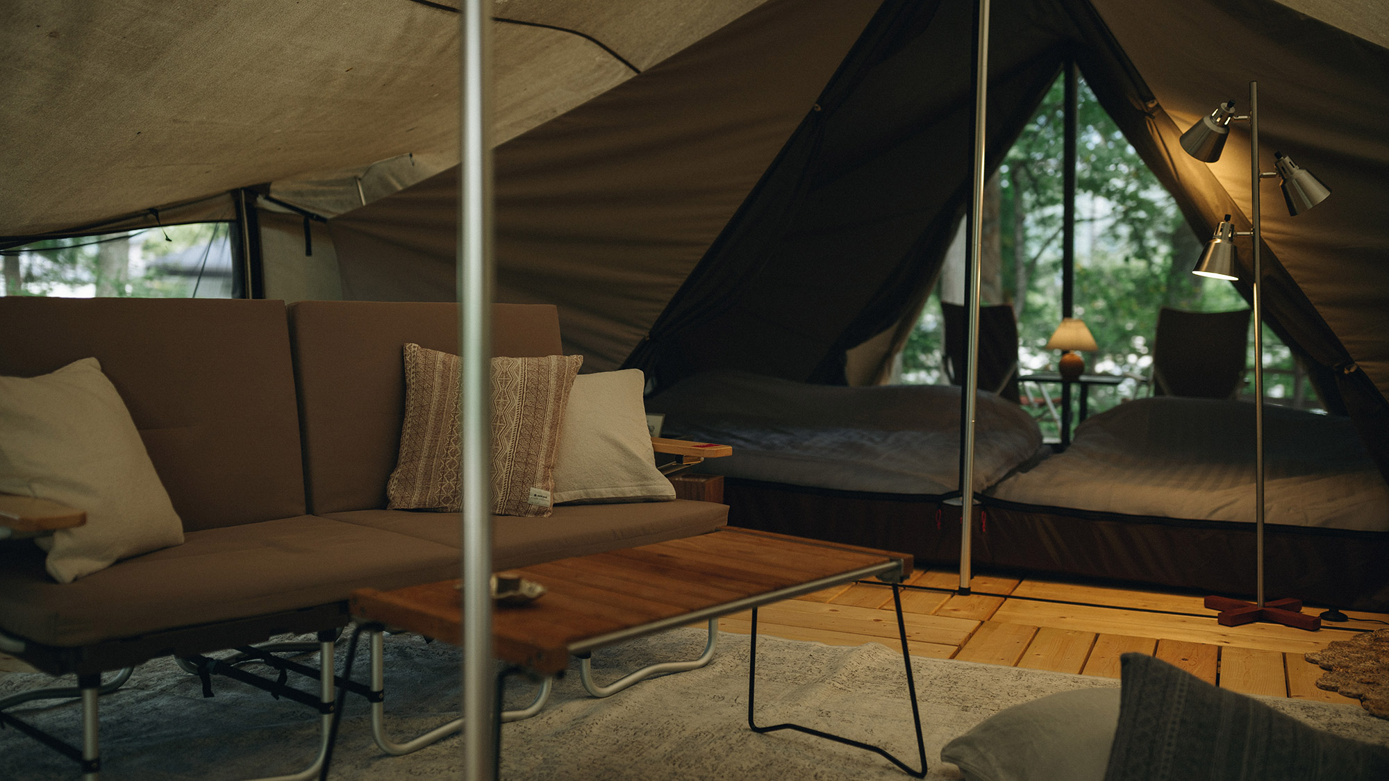・【Tent Suite Glamberg】圧倒的な開放感と洗練された空間でお寛ぎいただけます