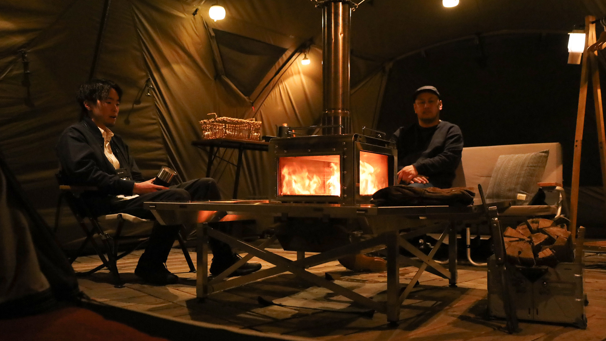 ・【リゲル Pro. ストーブプラス】真冬でも"焚火"を囲める超快適空間