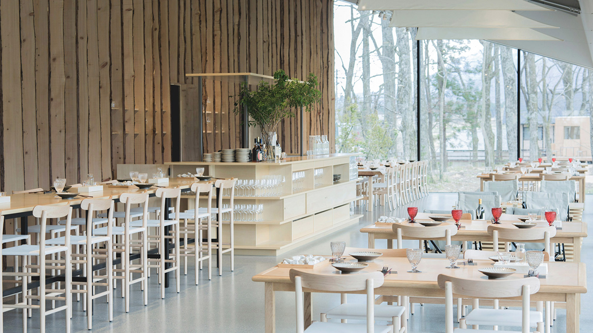 ・【レストラン】白馬近郊で採れた食材を使った料理をご提供。北アルプスの豊かな恵みを五感で味わえます