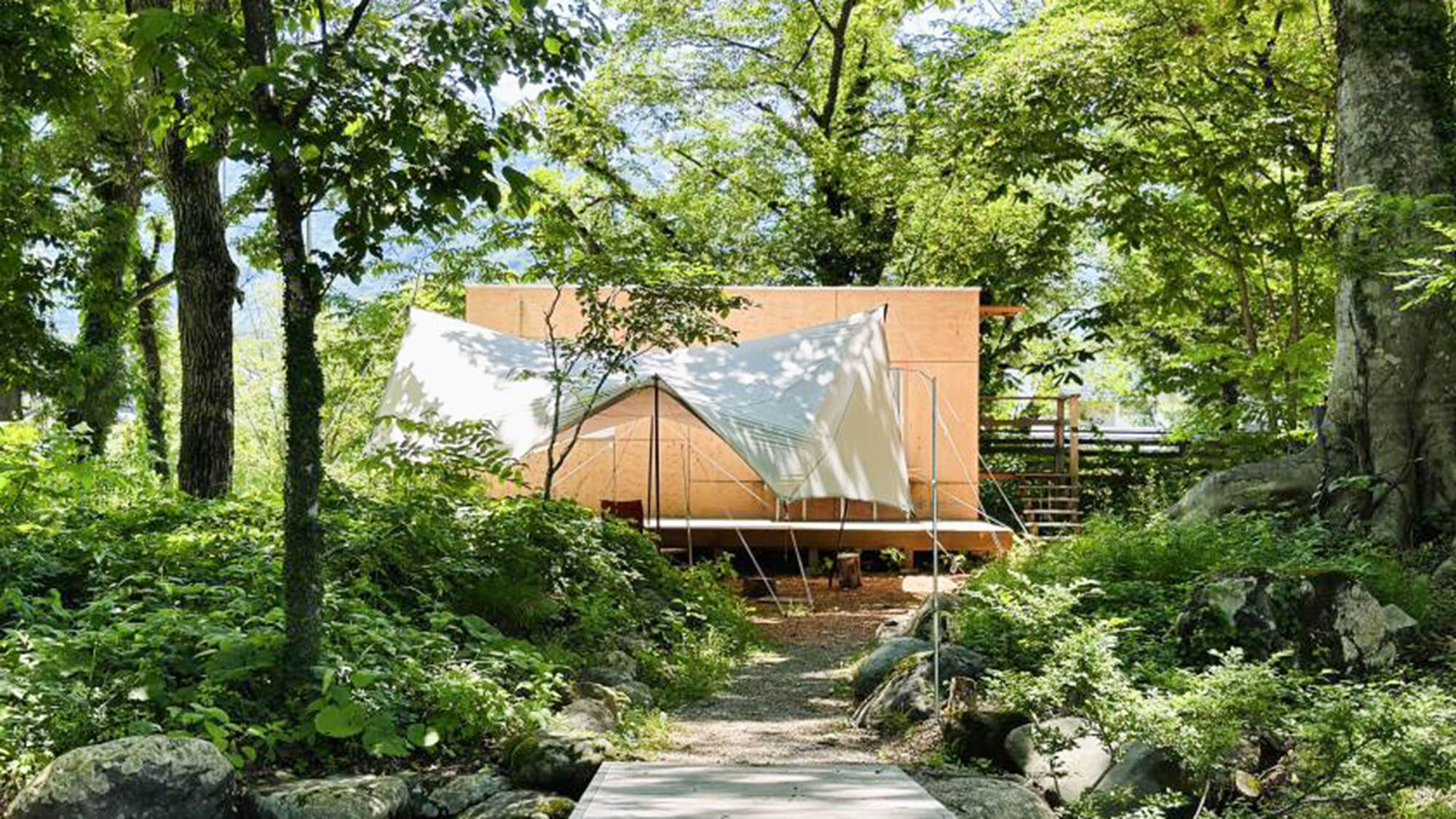 ・【住箱ーJYUBAKOー】森の中で暮らしているかのような非日常を体験しませんか