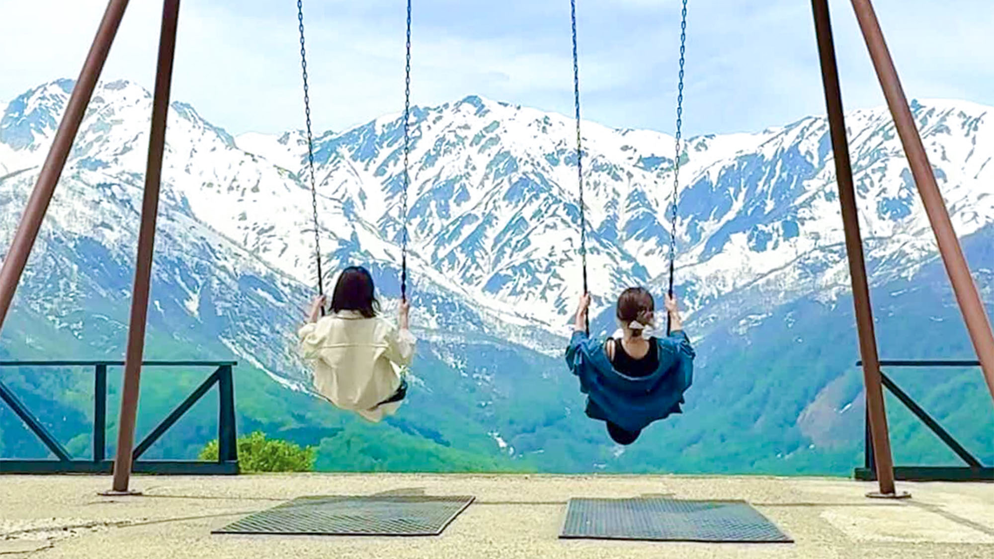 ・【Yoo-Hoo! SWING】天空のブランコ。まるで空へ飛び込んでいくような感覚です