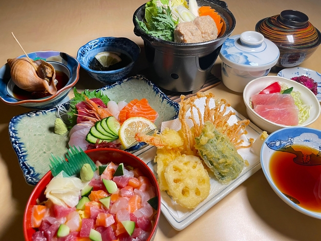 【春SALE】【2食付】★美味夕食『旬彩膳』と『朝御膳』、お食事＆温泉で満足STAY !!