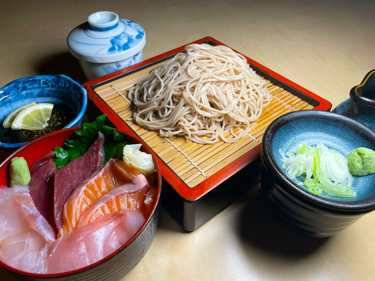 ビジネスプラン用夕食※連泊の場合は 和・洋・中など数種類の定食の中からお選びいただけます