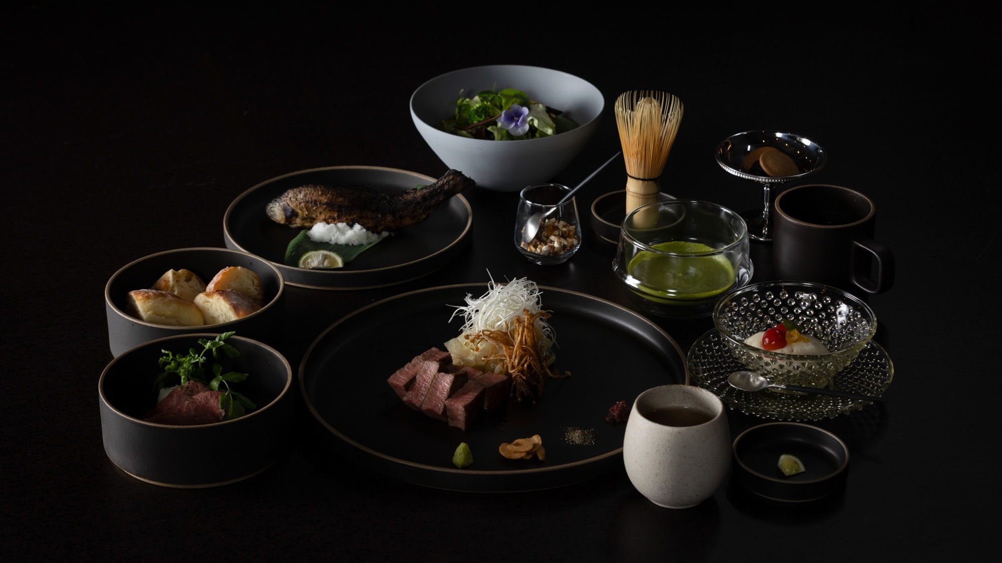 総額24，000円相当の特典付【A5ランク甲州牛シャトーブリアン全8品】〜ご朝食はお部屋へお届け〜