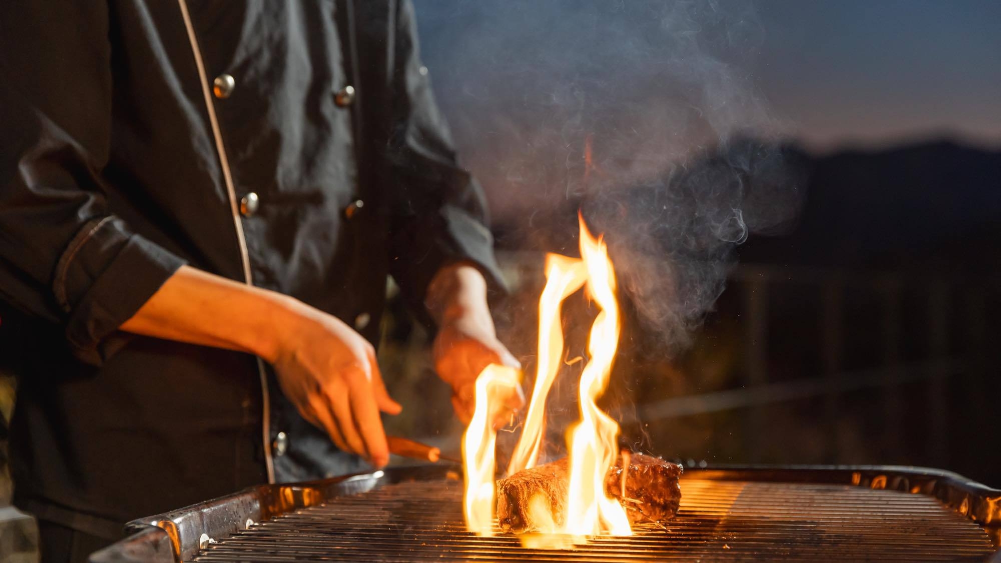 【LUXDAYSセール】“甲州牛ワインビーフ”全8品【目の前で焼きたてをご提供】朝食はお部屋へお届け
