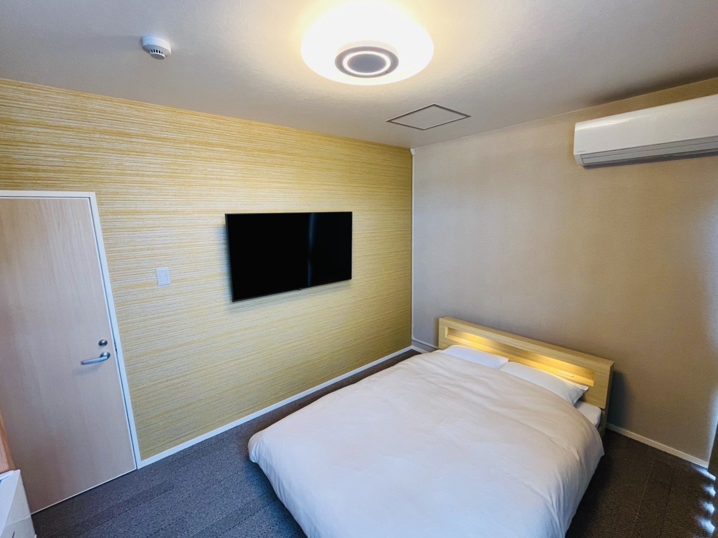 4階ワケあり部屋D