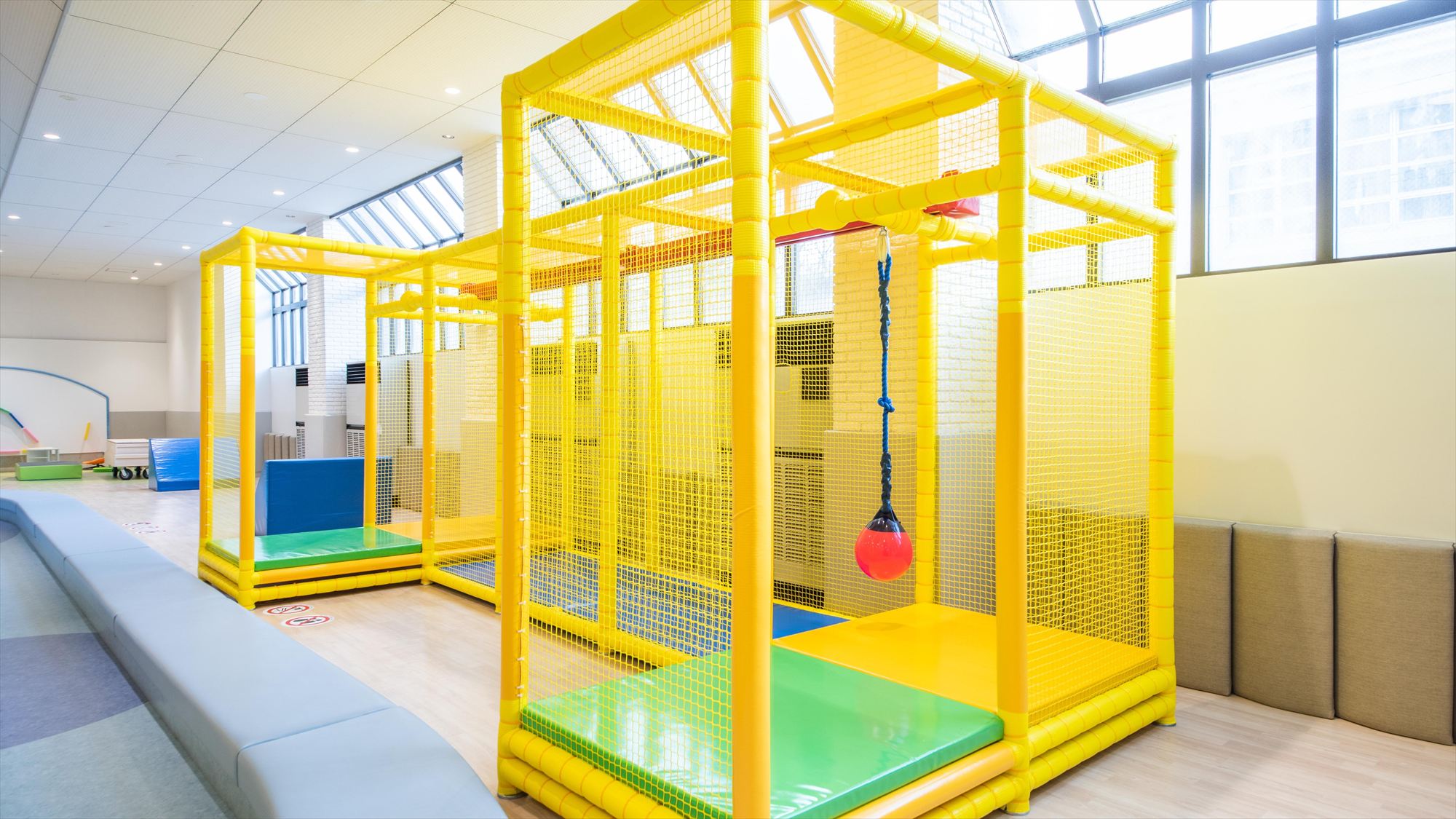 プレイキッズランド