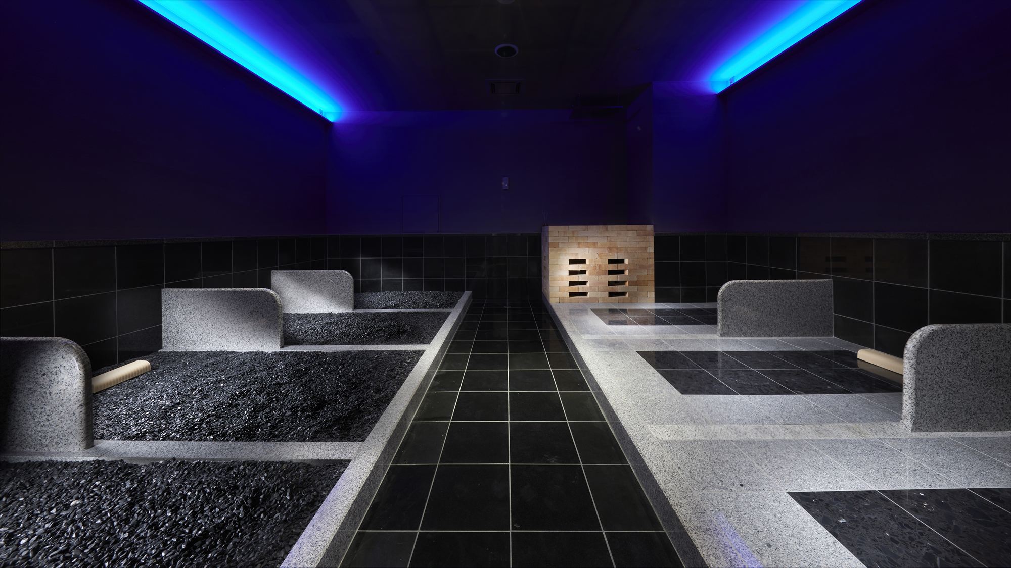 MINATO SPA岩盤TERRACE/シリカ房(43～55℃)