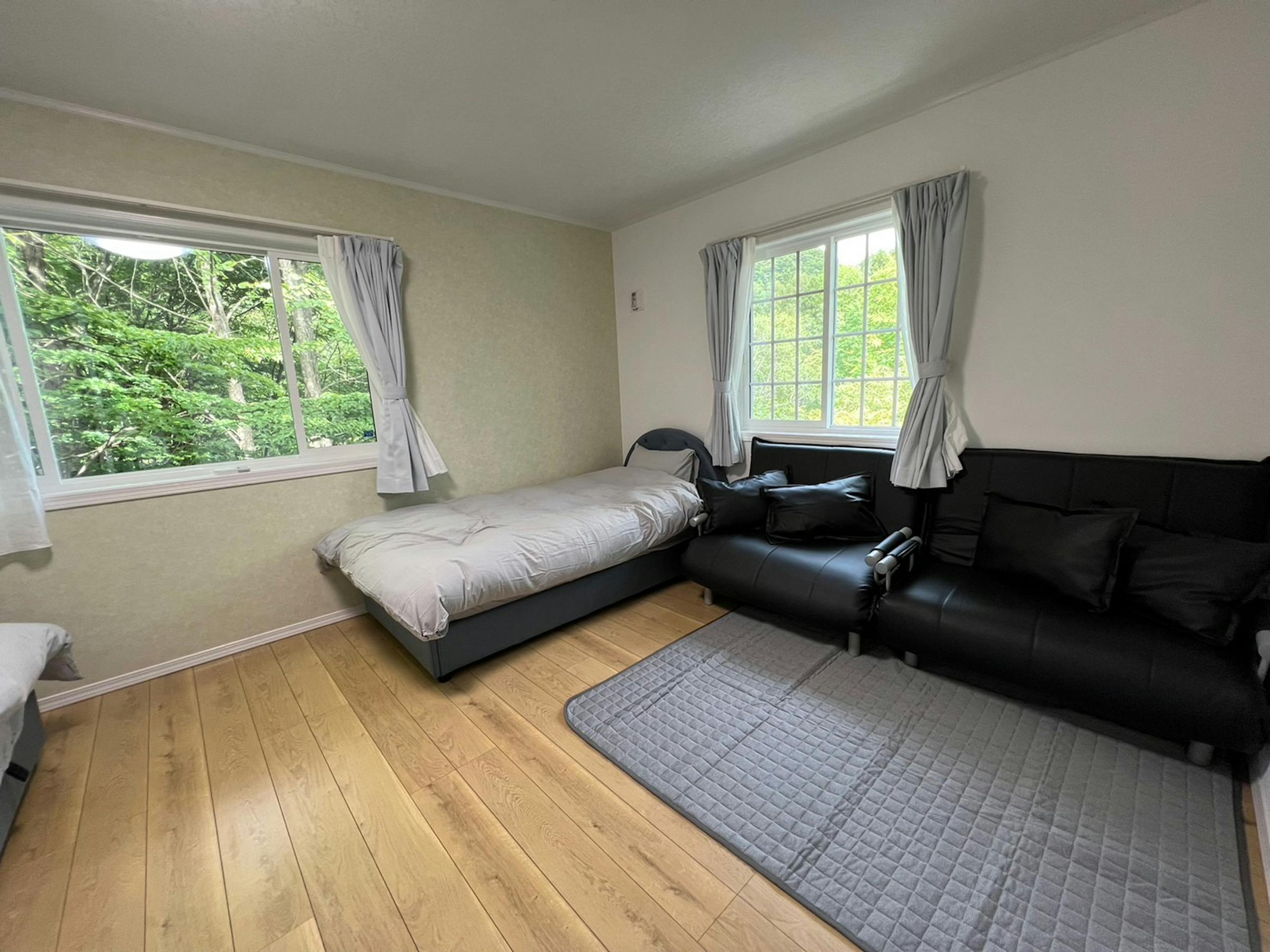 5名様部屋/シングルベッド３・ソファーベッド２