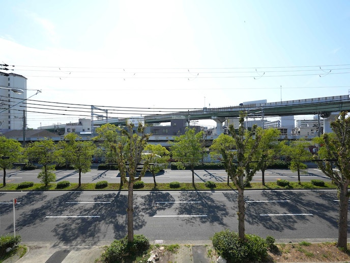 ・【周辺】阪神高速15号堺線芦原ICから車で約1分。無料駐車場も1台分ご用意しております
