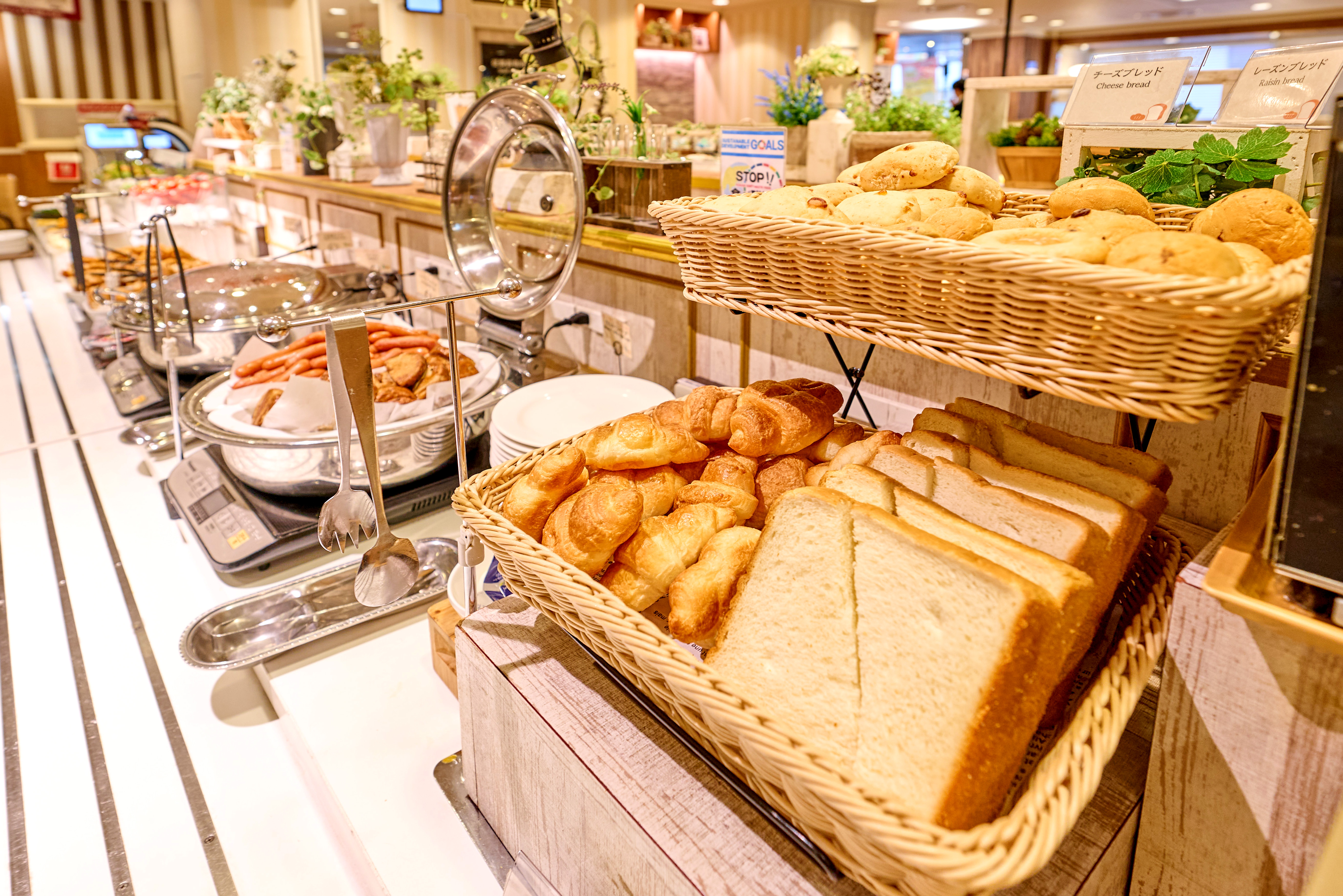 朝食ビュッフェ