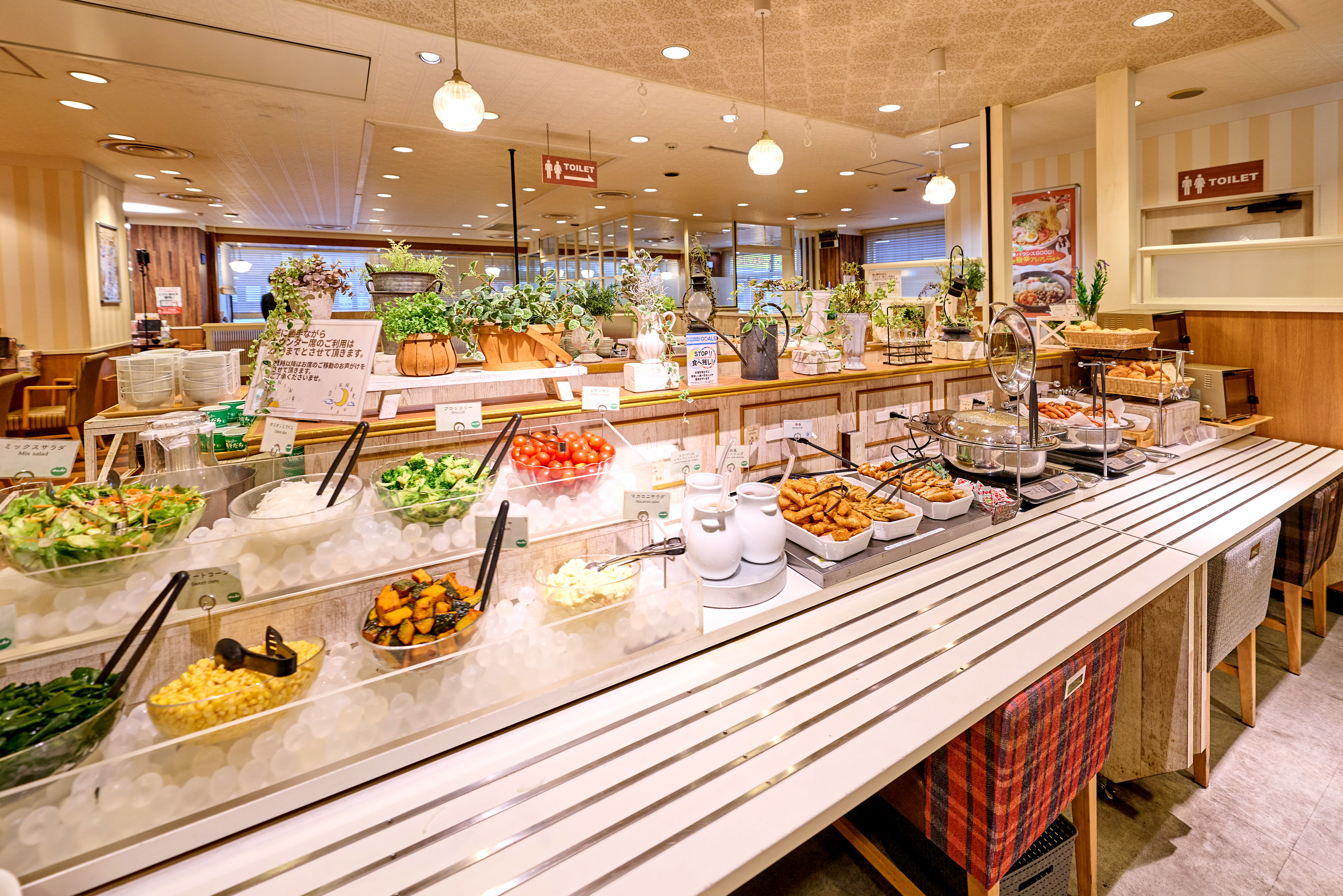 朝食ビュッフェ