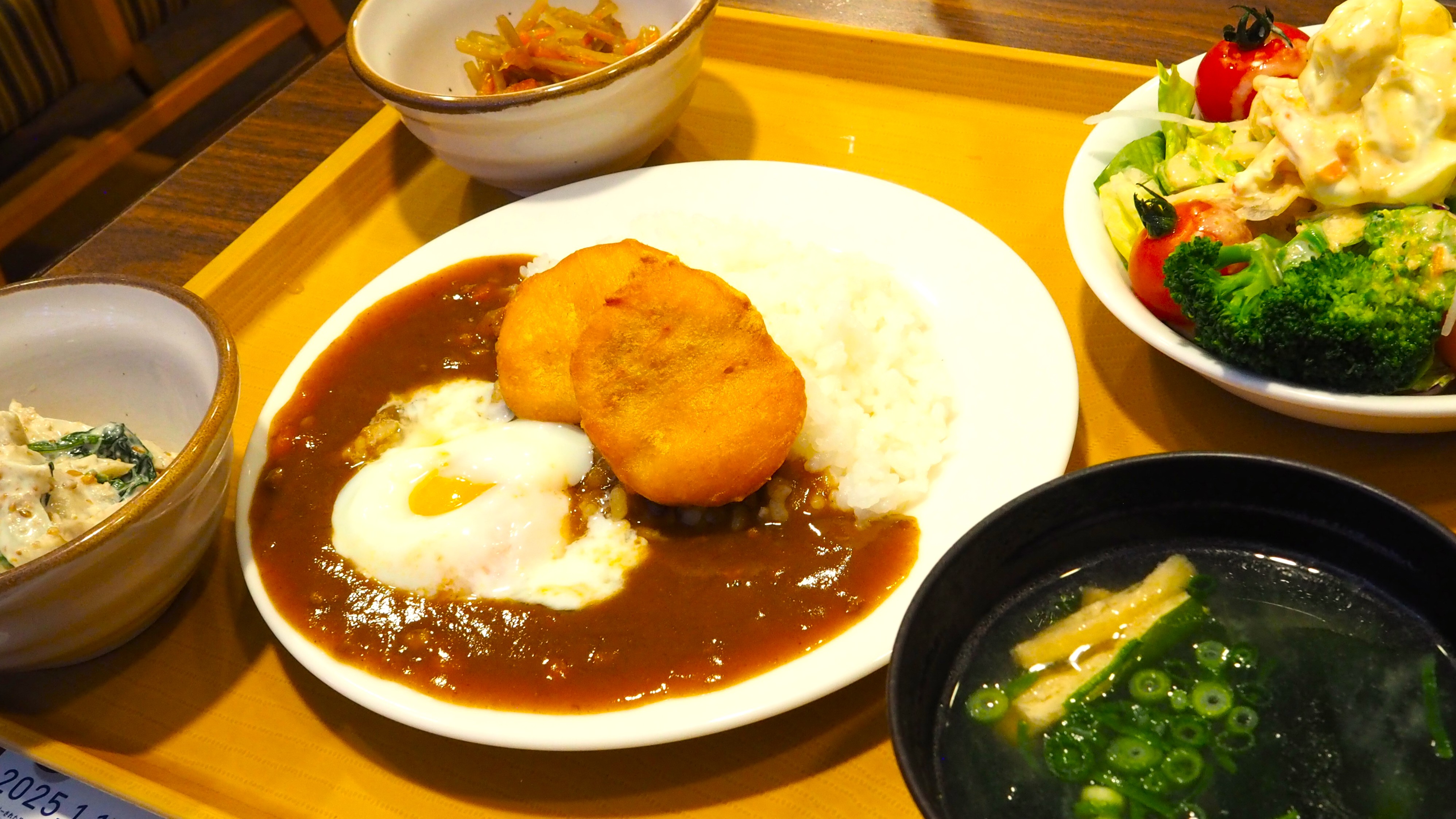 朝食ビュッフェ