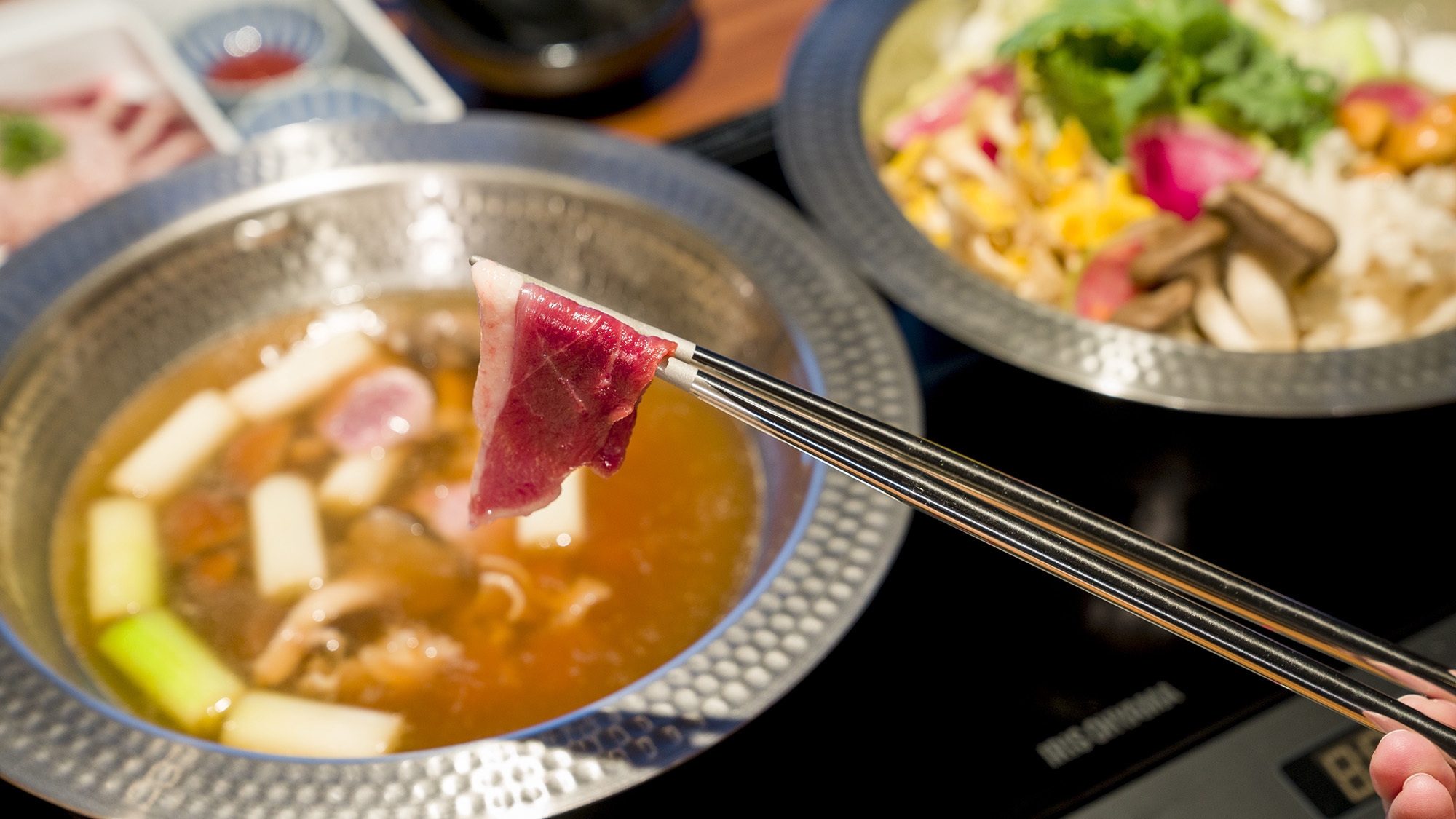 夕食は国産鴨と湯葉のしゃぶしゃぶ鍋！朝は和・洋選べるセット（夕朝付）※1〜5名用／予約時確認事項あり