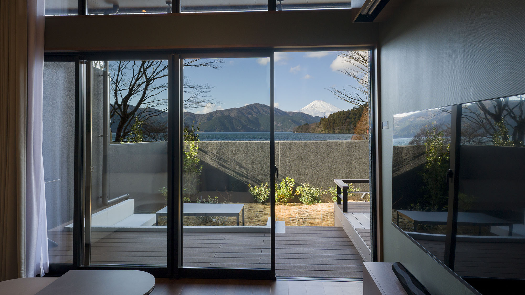 【ペット可】【ロフト付きルーム（テラス）】1階のお部屋からも富士山を望める立地