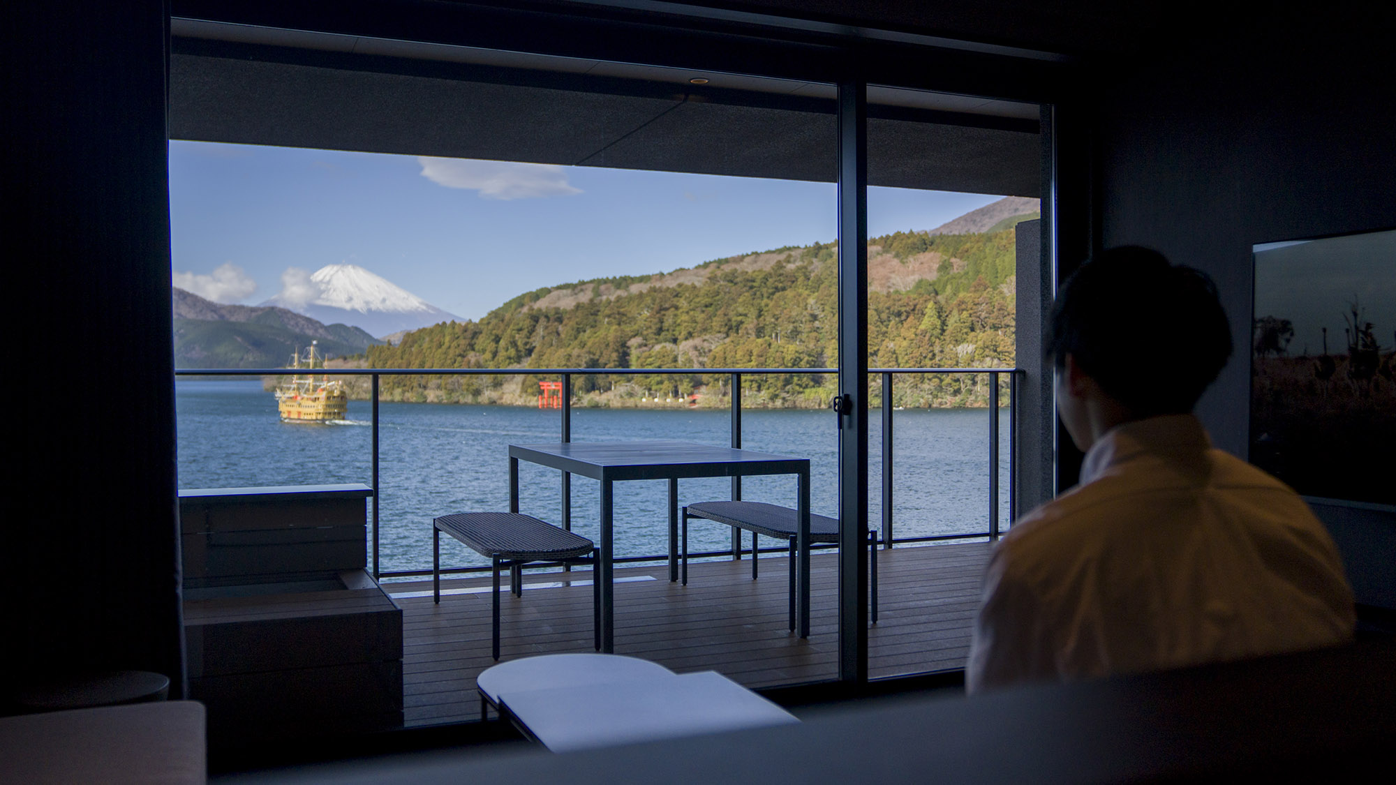 【イメージ】芦ノ湖、富士山を眺めながら時間を忘れてリラックス