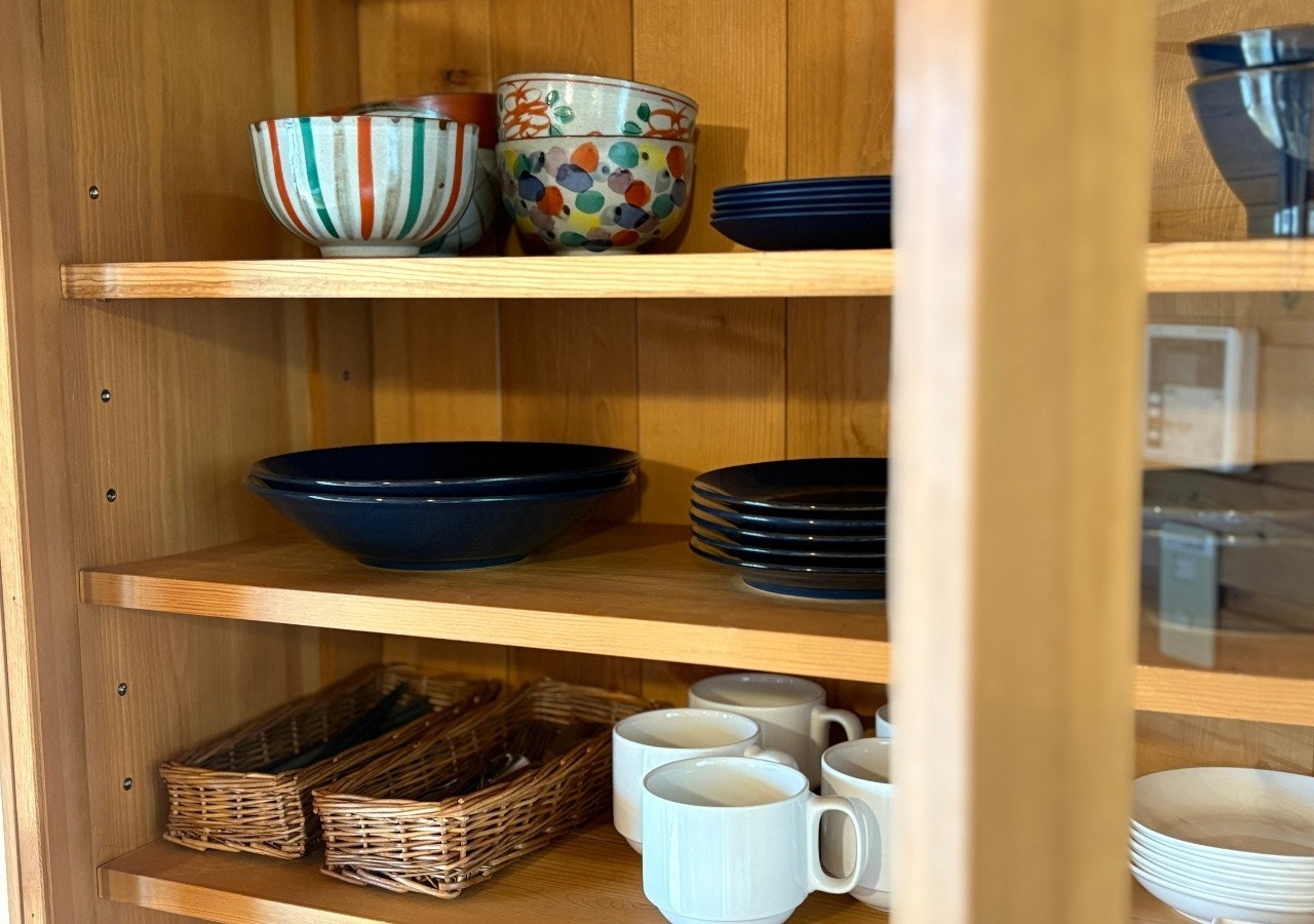 食器もご自由にご利用くださいませ。