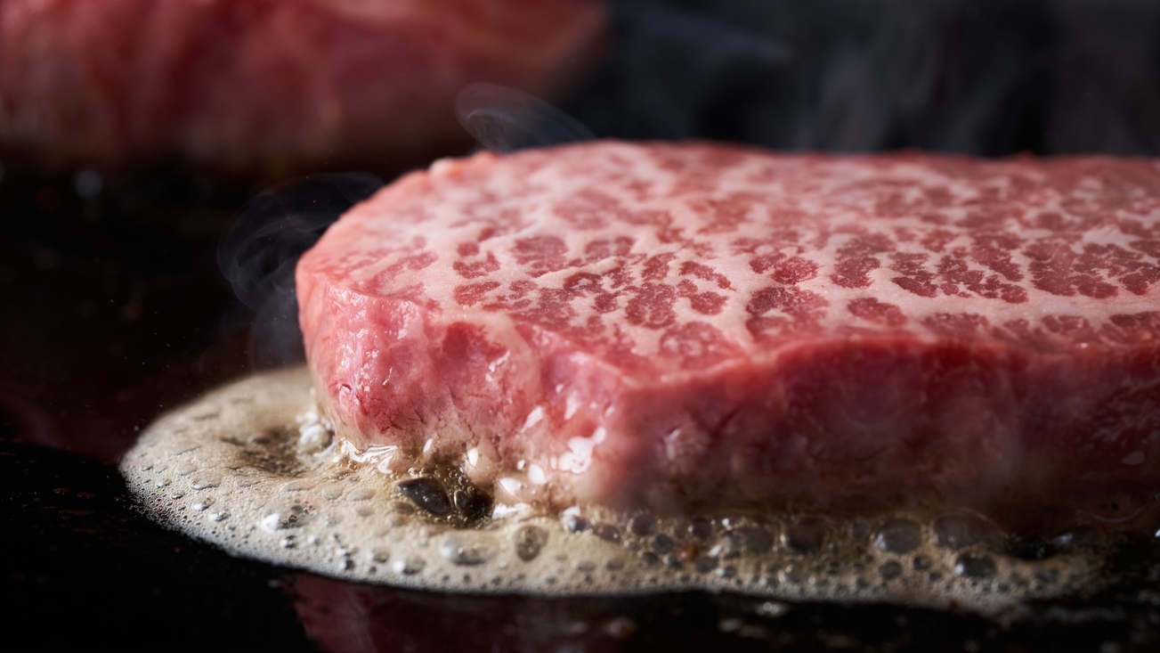 【花南最上級】贅沢に味わう≪信州プレミアム牛ステーキコース≫【1泊2食】