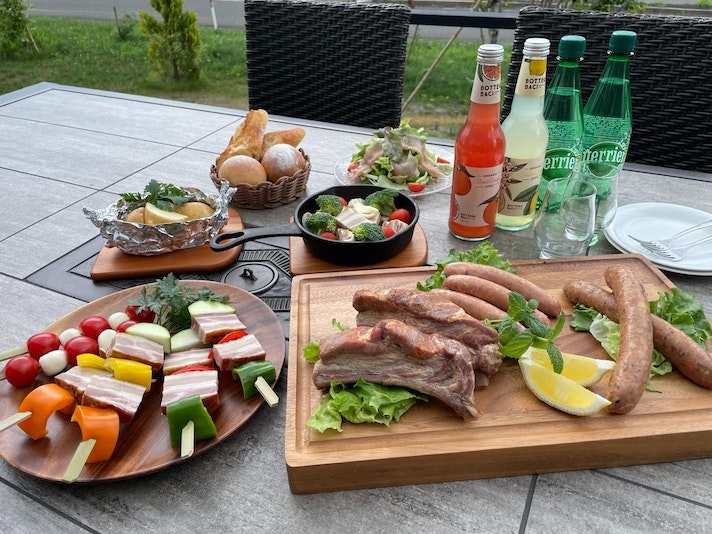 三つ星ハムベーコンメーカーならではの手の込んだBBQをお楽しみください。