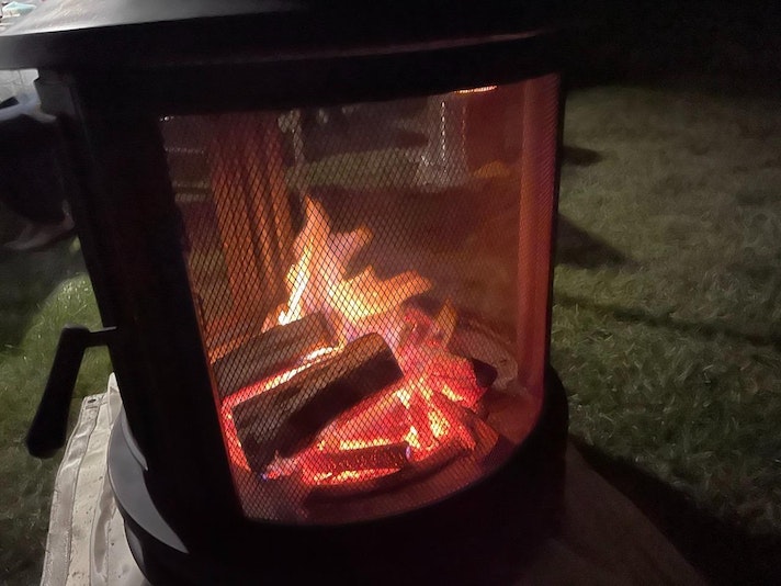 焚き火台で優雅な時間をお過ごしください