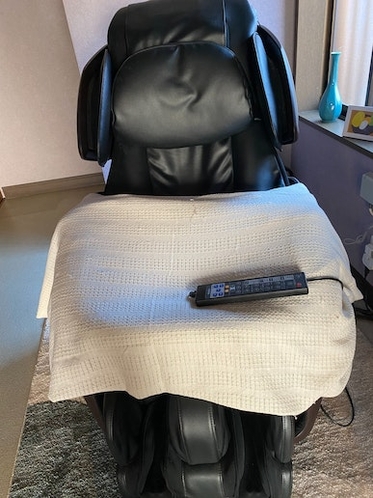 マッサージ機／massage chair