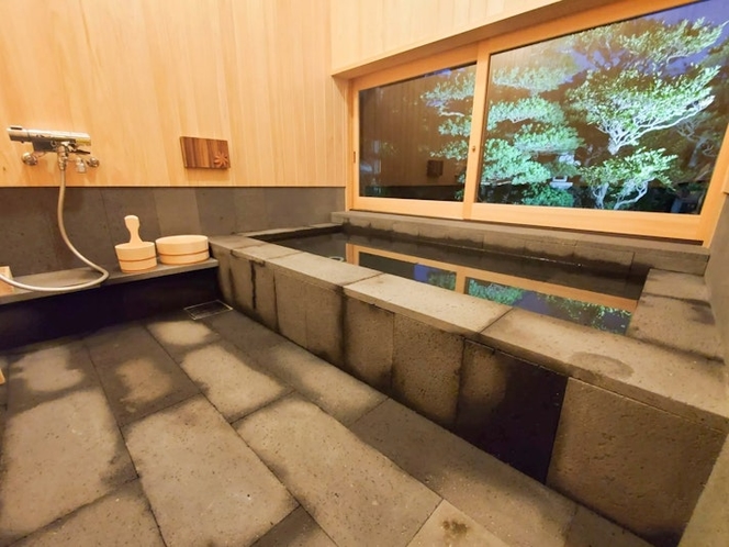 ・【石風呂】萩ジオパーク笠山の安山岩を使った石風呂