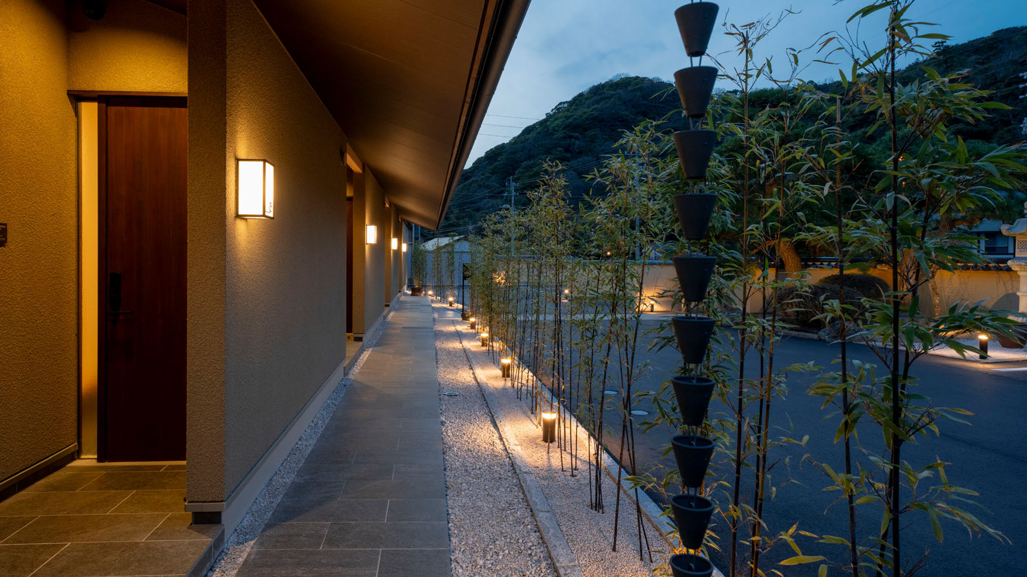 《最大15％OFF》【八雲山ビュー】出雲を起点に山陰めぐり！2泊以上の宿泊におすすめ（素泊まり）