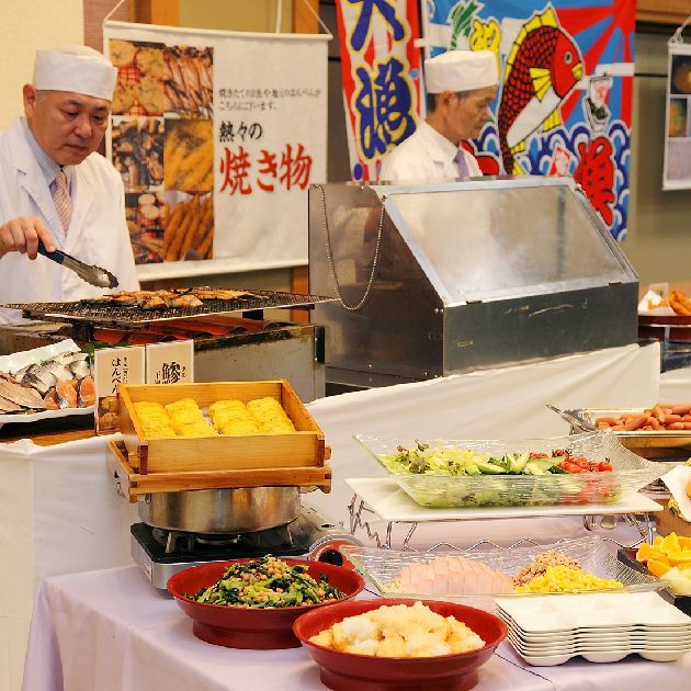 <Square> บุฟเฟ่ต์อาหารเช้า (ภาพ)