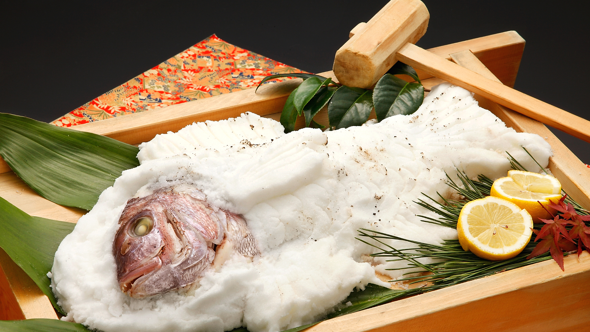 ■追加料理　鯛の塩釜焼イメージ