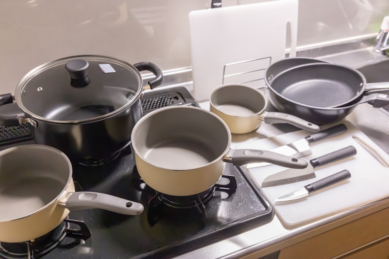 2F Fully equipped kitchen *Cooking utensils are...