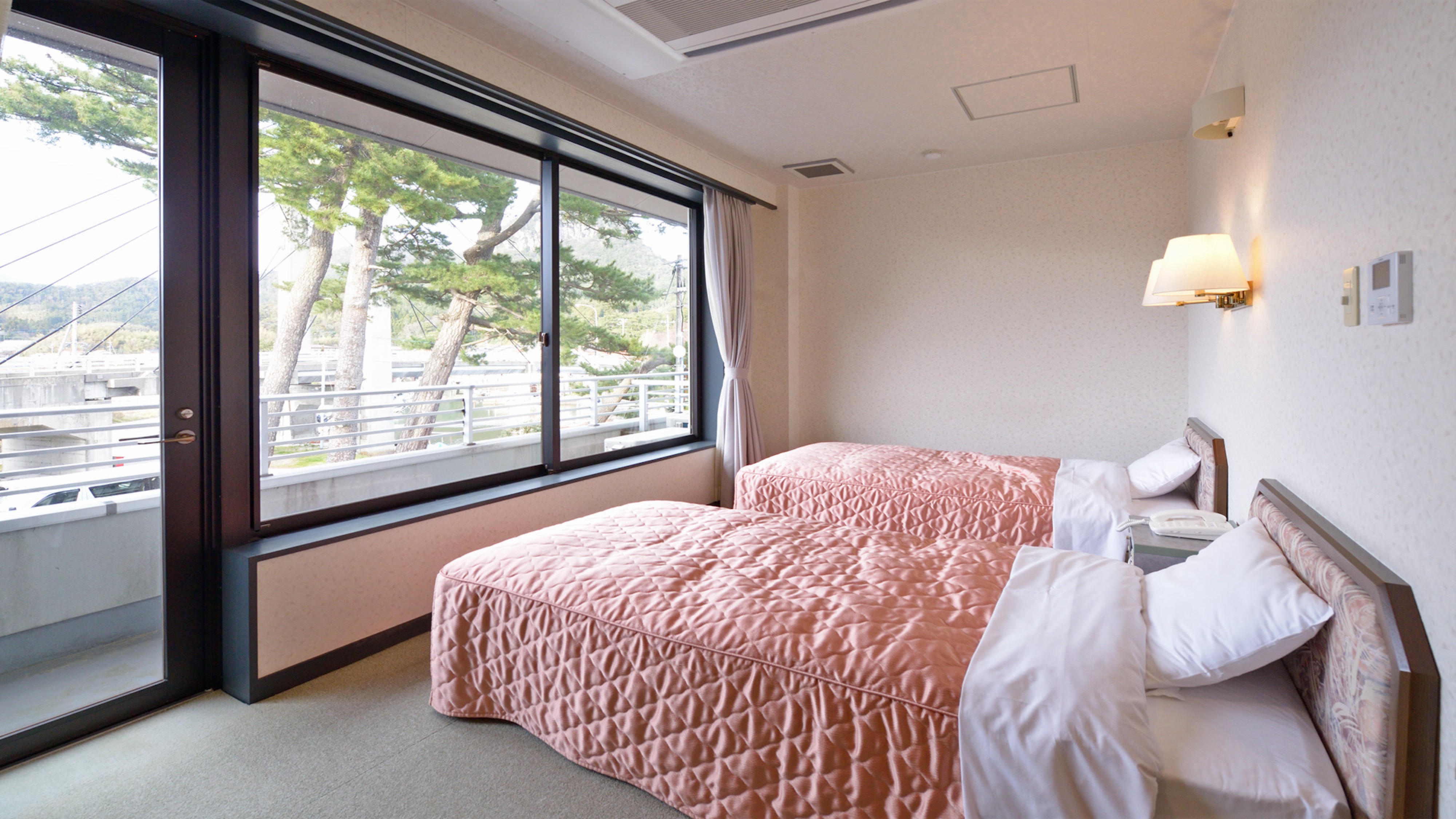 洋室ツインルーム