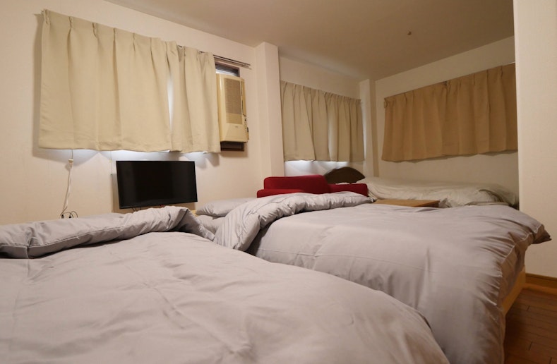 101寝室と32ｲﾝﾁTV(録画機能付)