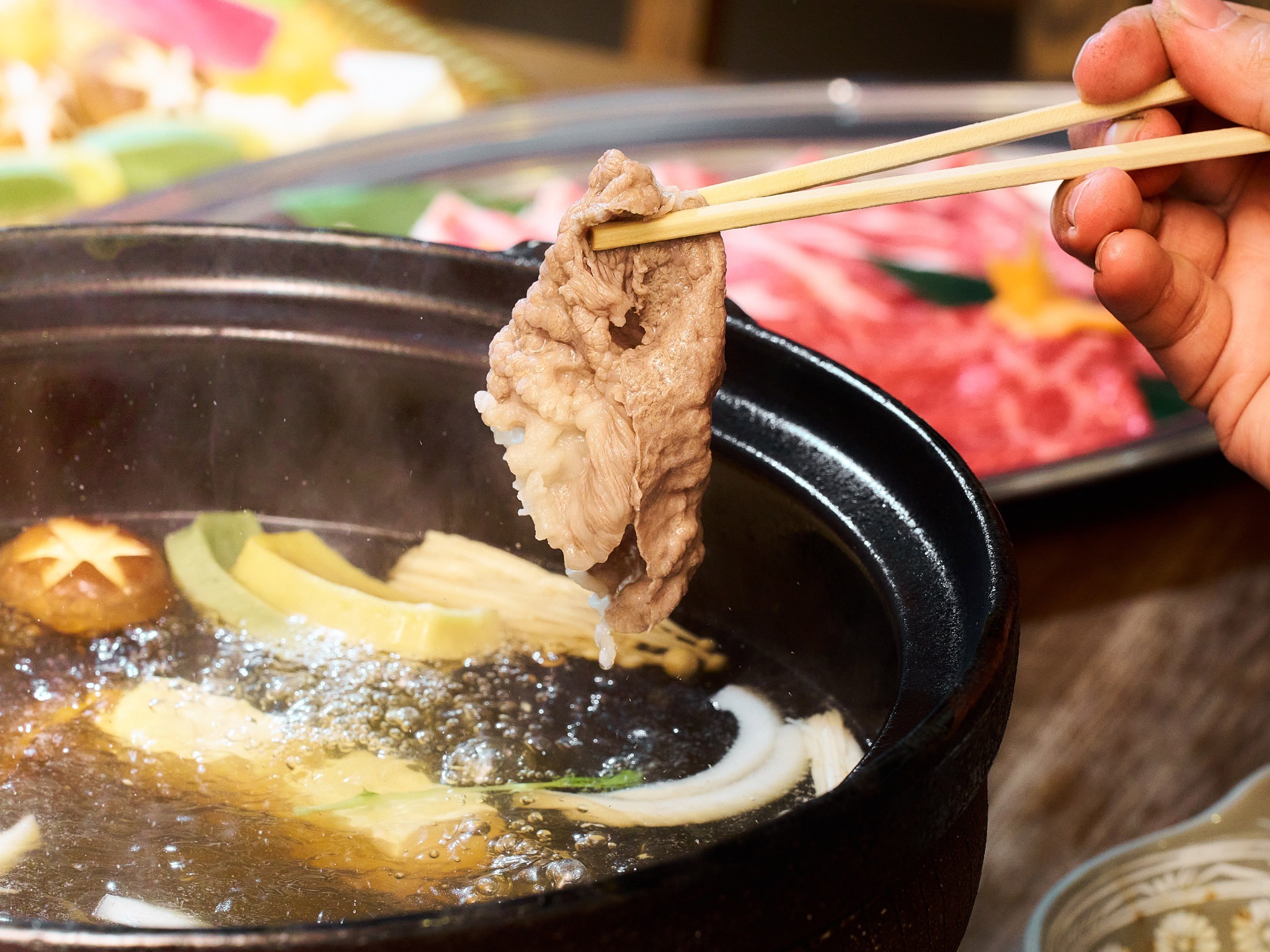 ・【鍋】美味しいお肉と一緒に美味しいお野菜もいかがですか　バランスよく食べてエネルギーチャージ
