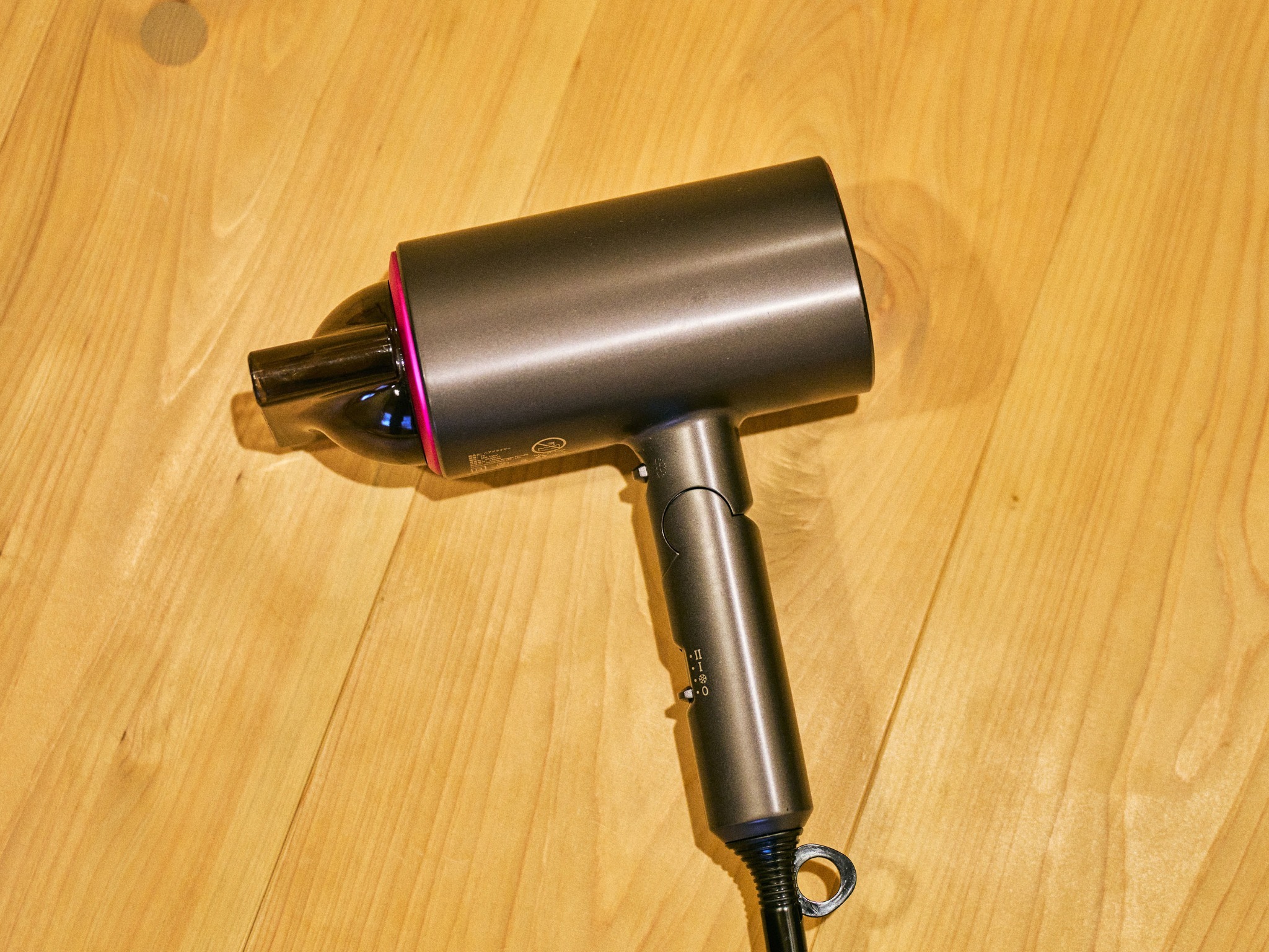 ・【ドライヤー】入浴後すぐに髪を乾かすことができて便利です