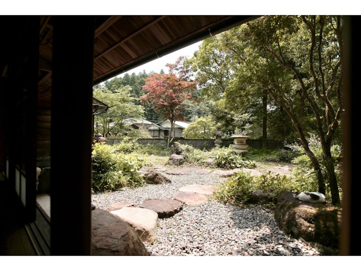 日本の庭の風景をお楽しみいただけます。
