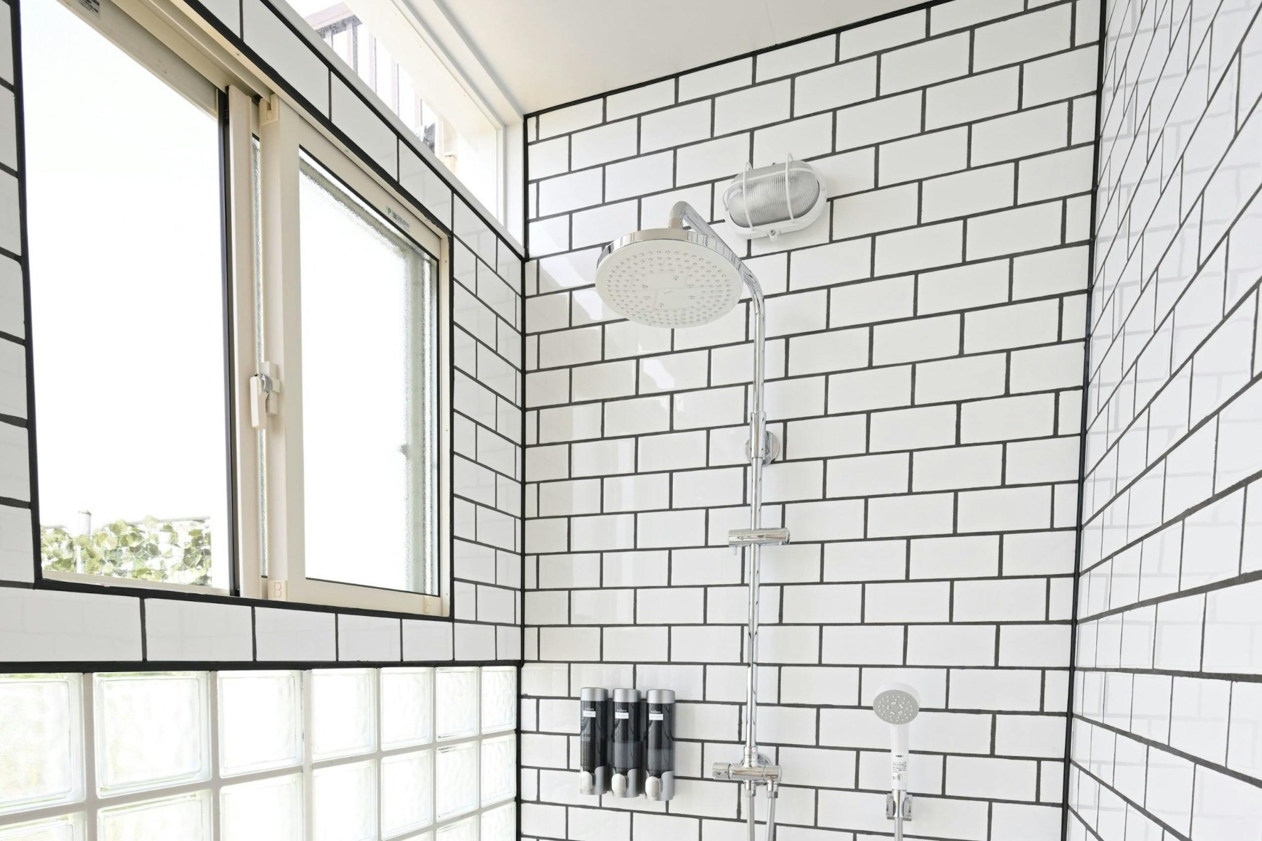 02 シャワー/WC塔...