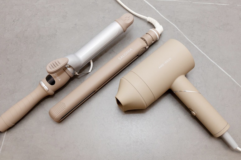 ドライヤー、コテ、ストレートアイロン