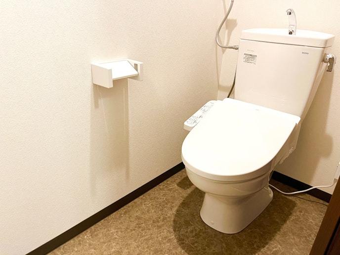 ・【トイレ】温水洗浄便座付きのトイレを完備