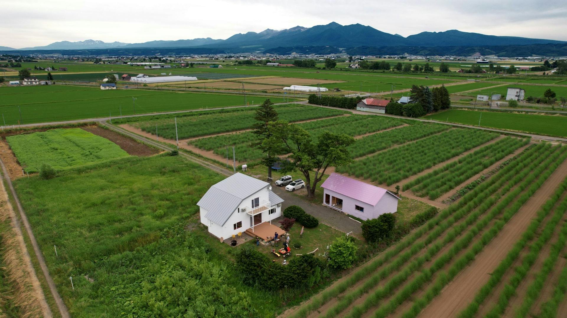 田園風景に囲まれた一軒家